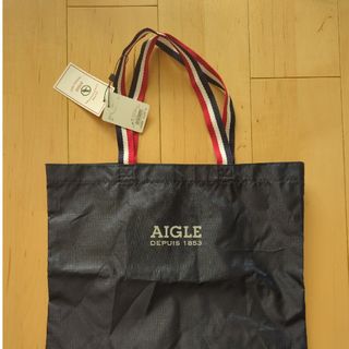 エーグル(AIGLE)のエーグル　バッグ　ネイビー(ショルダーバッグ)