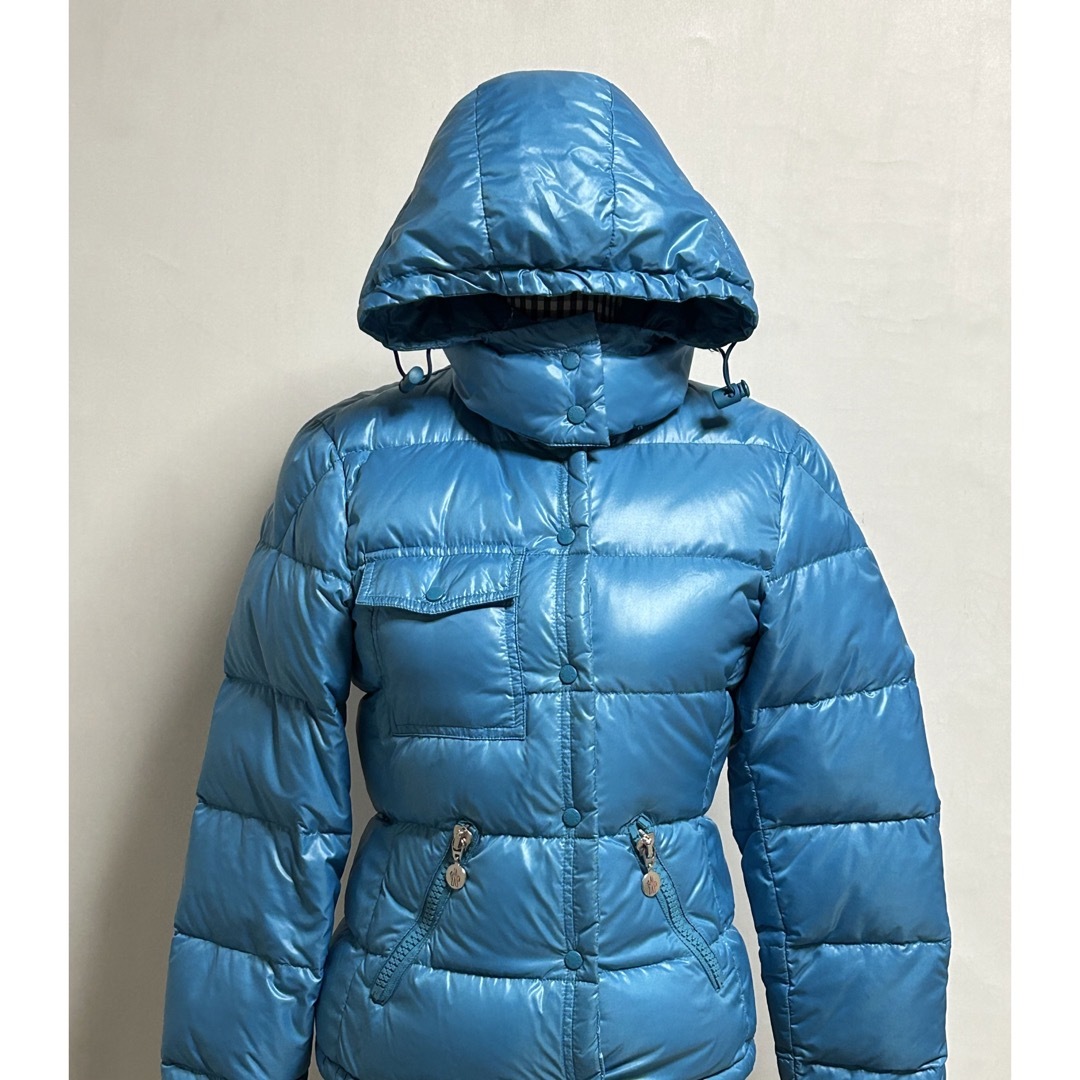 MONCLER(モンクレール)のモンクレール レディースのジャケット/アウター(ダウンジャケット)の商品写真