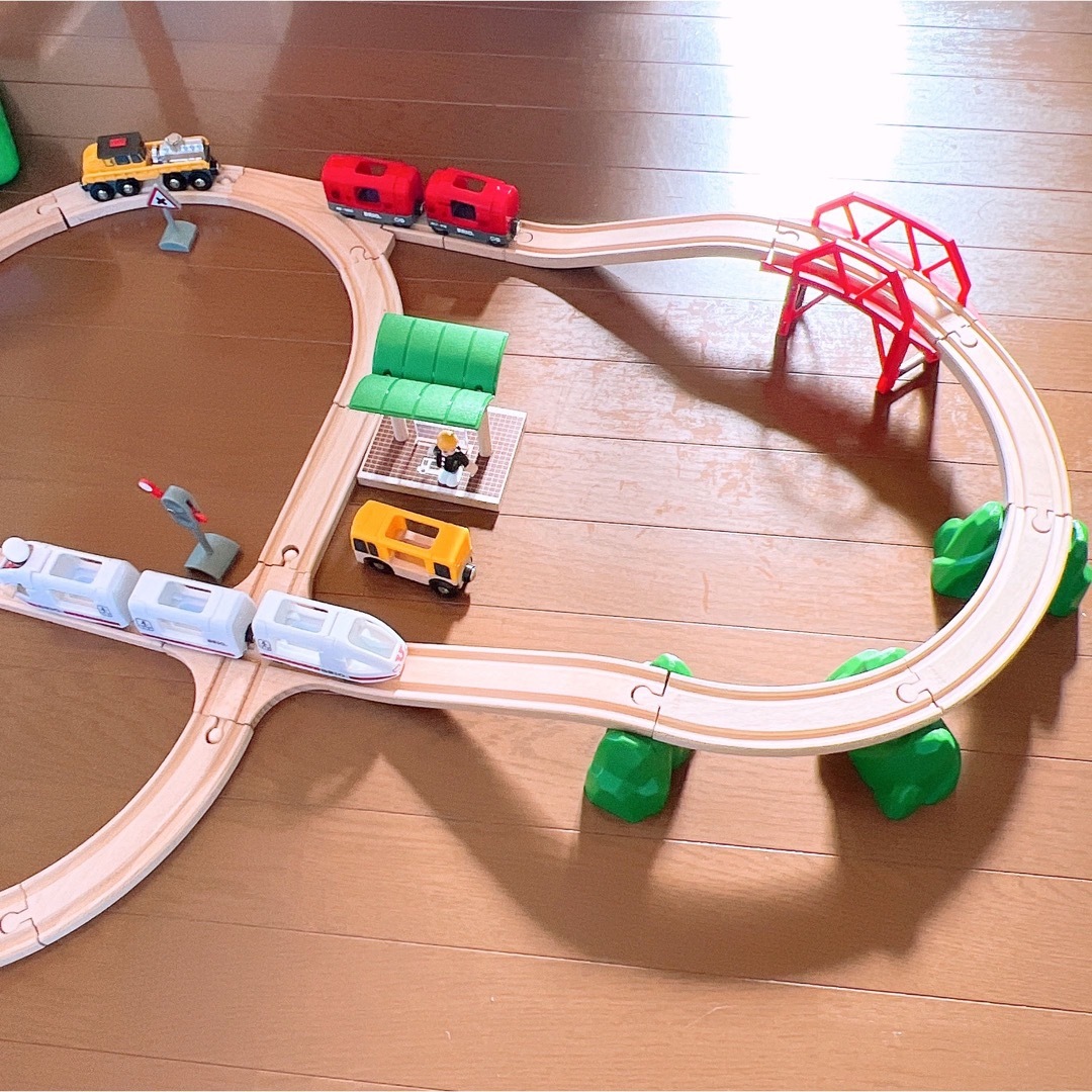 BRIO(ブリオ)のBRIO Travel City Set Box付き キッズ/ベビー/マタニティのおもちゃ(電車のおもちゃ/車)の商品写真