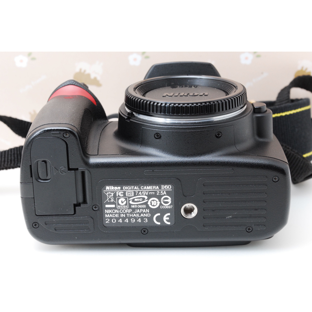 Nikon - Nikon D60☆秋冬のおでかけやご旅行に☆小さくて超軽い