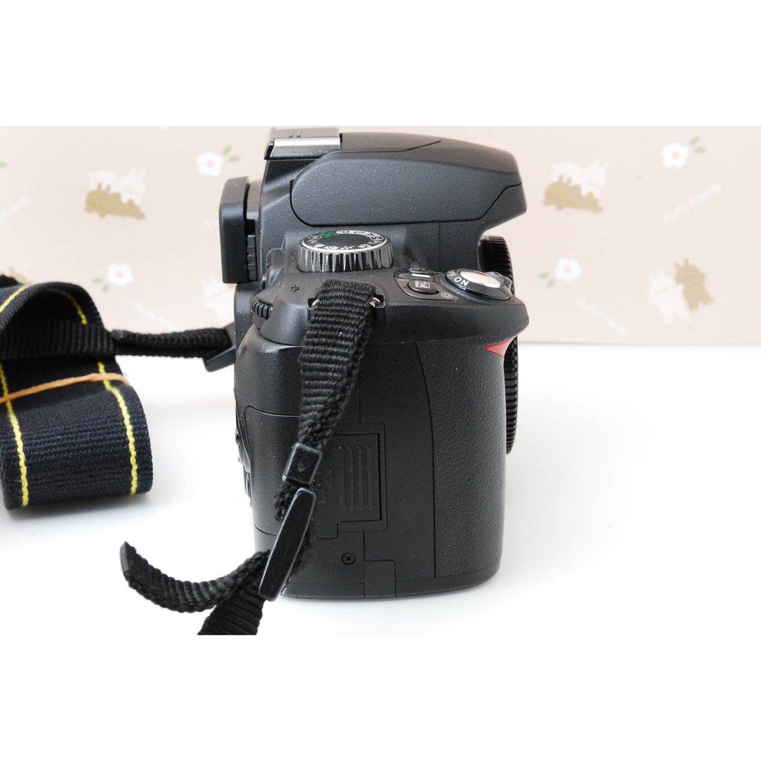 Nikon - Nikon D60☆秋冬のおでかけやご旅行に☆小さくて超軽い