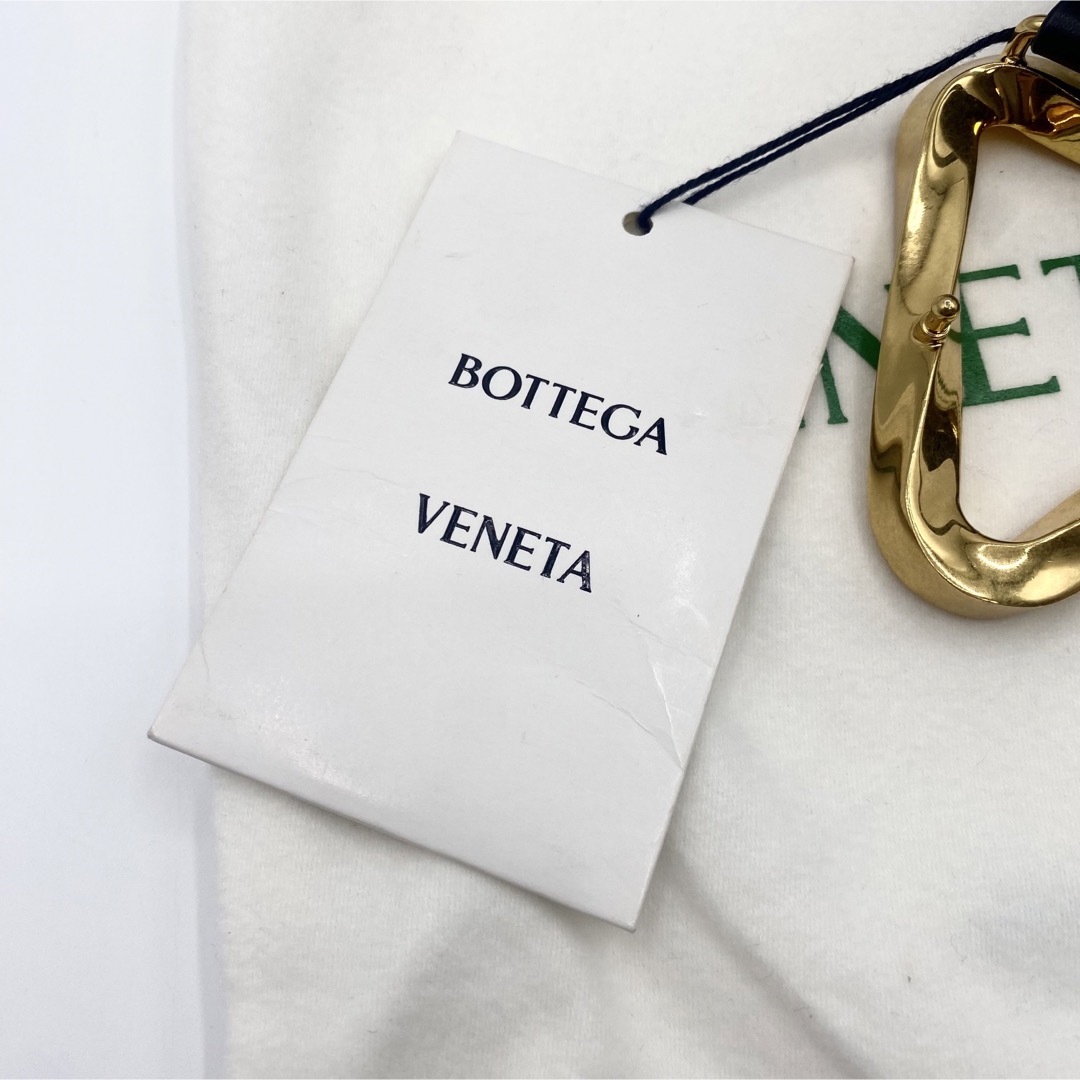 Bottega Veneta(ボッテガヴェネタ)の新品未使用！送料込み★BOTTEGA VENETA★グラスプベルト レディースのファッション小物(ベルト)の商品写真