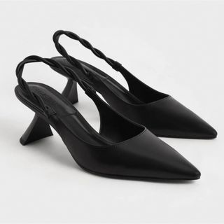 チャールズアンドキース(Charles and Keith)のCharles&Keith パンプス(ハイヒール/パンプス)