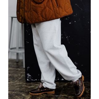 ビームス(BEAMS)のbeams テーパード スウェット パンツ　ロサンゼルスアパレル(その他)