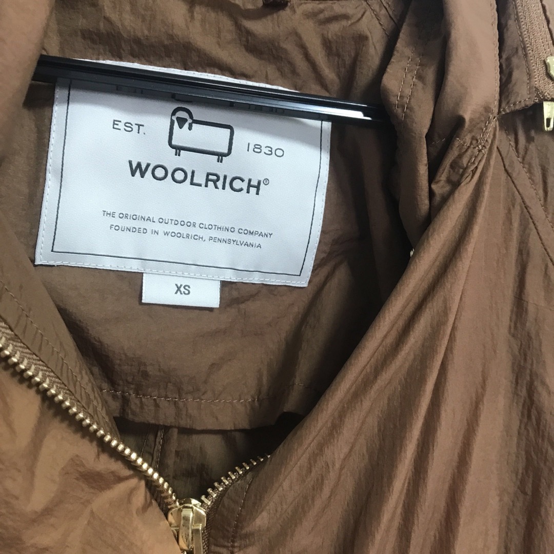 WOOLRICH(ウールリッチ)のウールリッチ　マウンテンパーカー  アノラック　レディース  レディースのジャケット/アウター(ナイロンジャケット)の商品写真