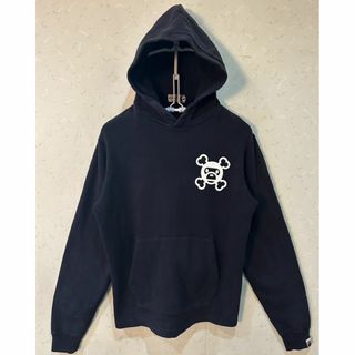 アベイシングエイプ(A BATHING APE)の＊アベイシングエイプ PIRATE 胸プリント プルオーバーパーカー M(パーカー)