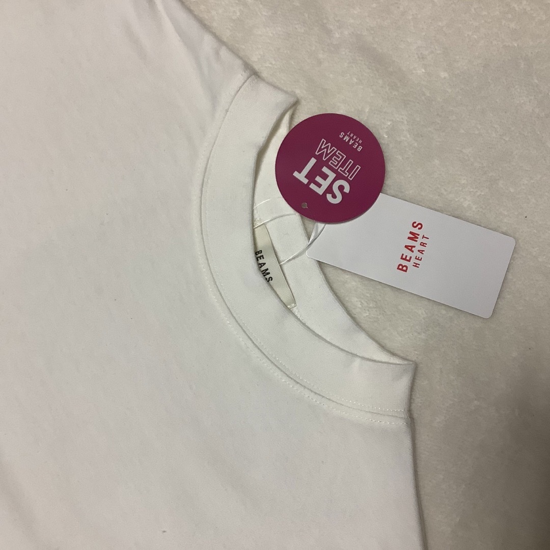 BEAMS(ビームス)の【タグ付未使用】BEAMSビームス 長袖Tシャツ オーバーサイズ レディースのトップス(Tシャツ(長袖/七分))の商品写真