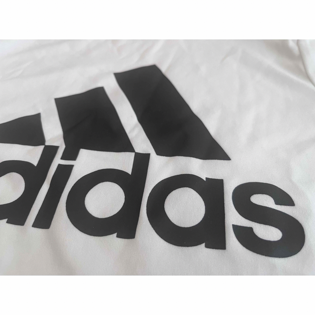 adidas(アディダス)のキッズadidas Tシャツ キッズ/ベビー/マタニティのキッズ服男の子用(90cm~)(Tシャツ/カットソー)の商品写真