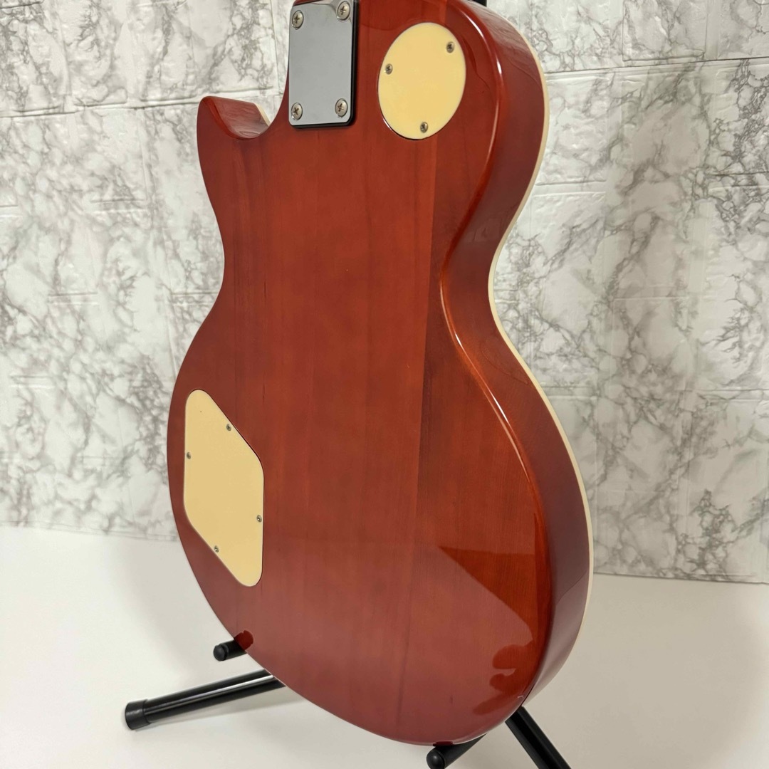 美品　BUSKER'S BLS300CS レスポールスタンダード軽量エレキギター