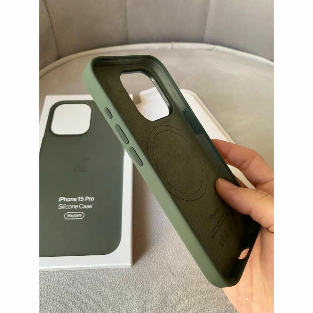 新品】純正互換品iPhone 15 plus シリコンケース サイプレスの 新品】純正互換品iPhone 15 plus シリコンケース サイプレスの