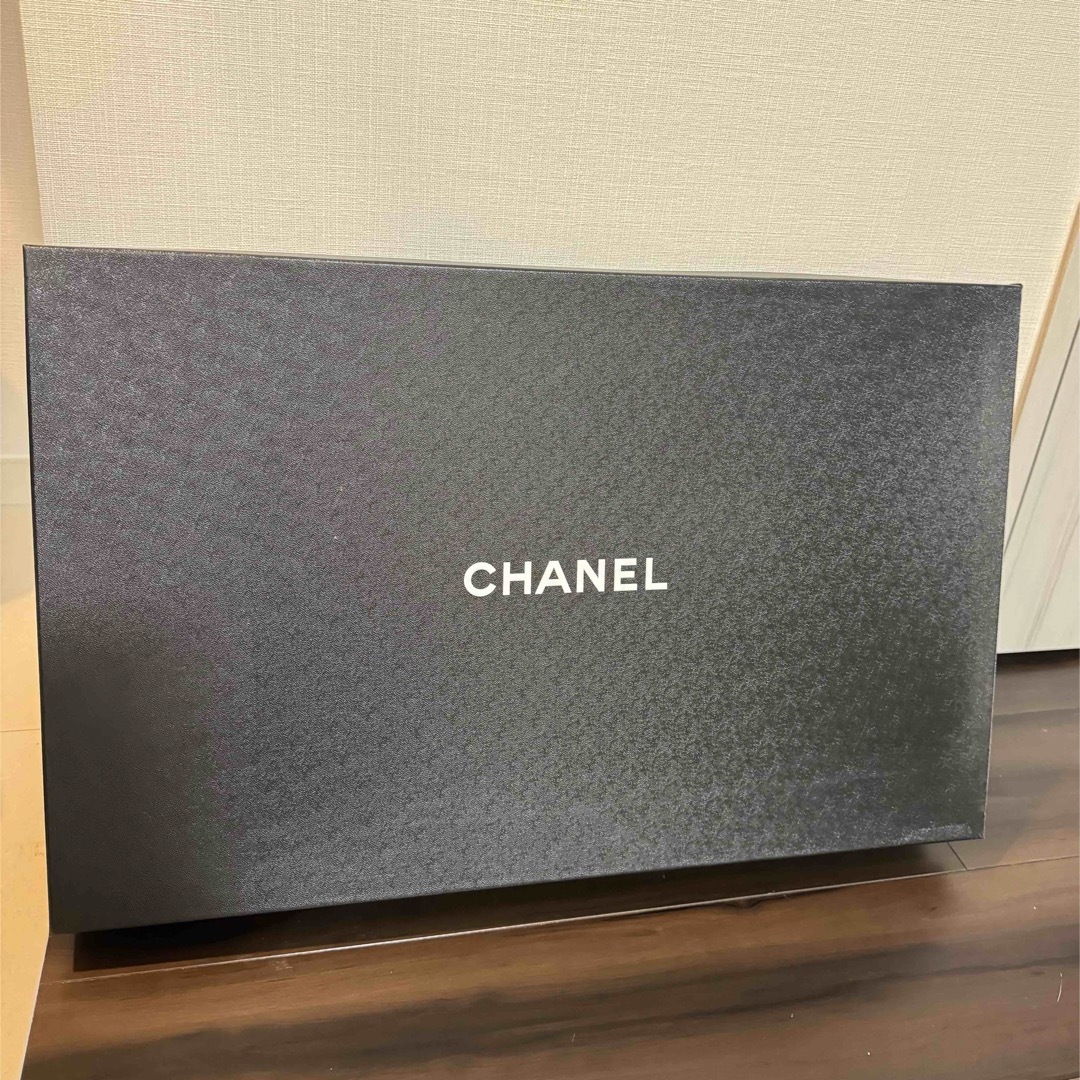 CHANEL(シャネル)のCHANEL シャネル スウェード ロング ブーツ ベージュ 37.5 レディースの靴/シューズ(ブーツ)の商品写真