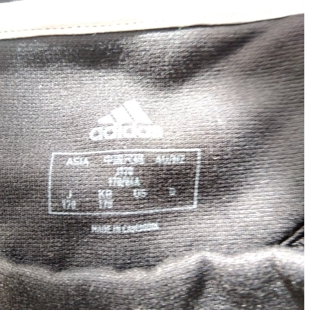 adidas(アディダス)のadidas トレーナー キッズ/ベビー/マタニティのキッズ服男の子用(90cm~)(Tシャツ/カットソー)の商品写真