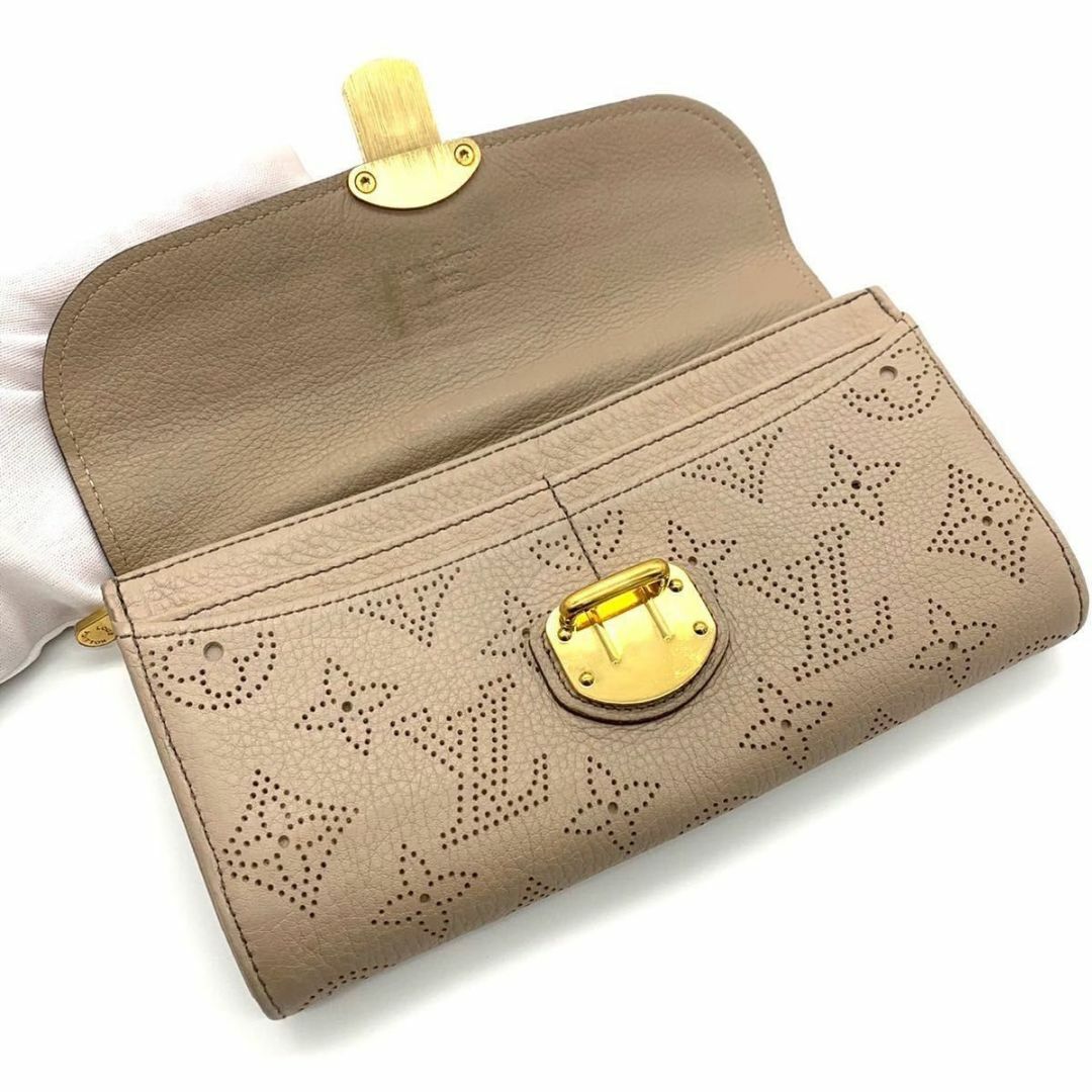 LOUIS VUITTON(ルイヴィトン)のルイヴィトン モノグラム マヒナ アメリア ベージュ C20 レディースのファッション小物(財布)の商品写真