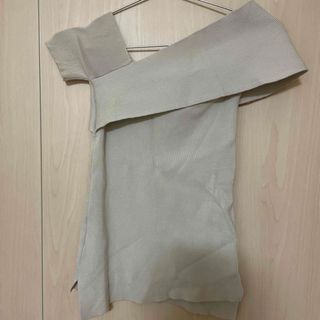 SNIDEL - SNIDEL Sustainableプリーツフリルドッキングニットの通販 by