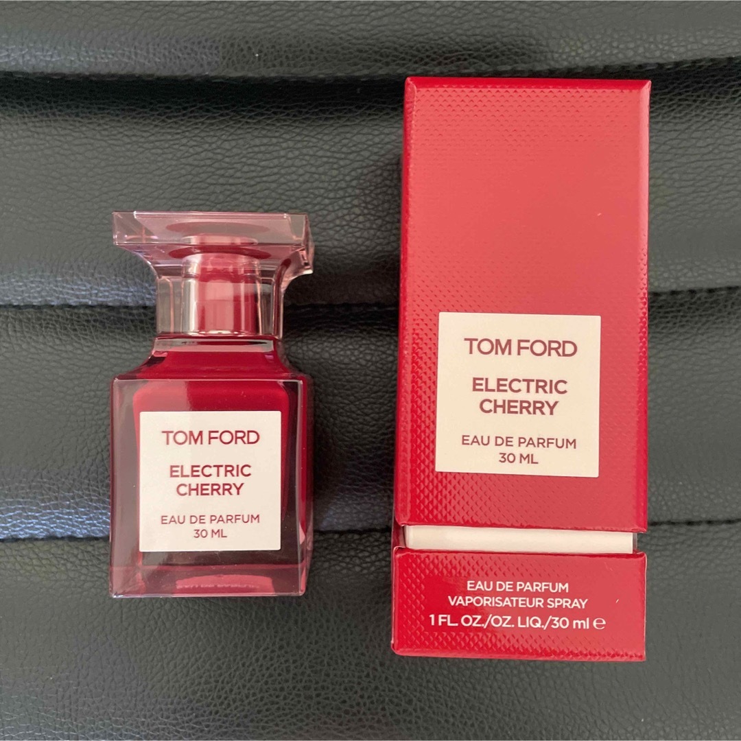 【美品】TOM FORD エレクトリックチェリーオードパルファムスプレィ30ml