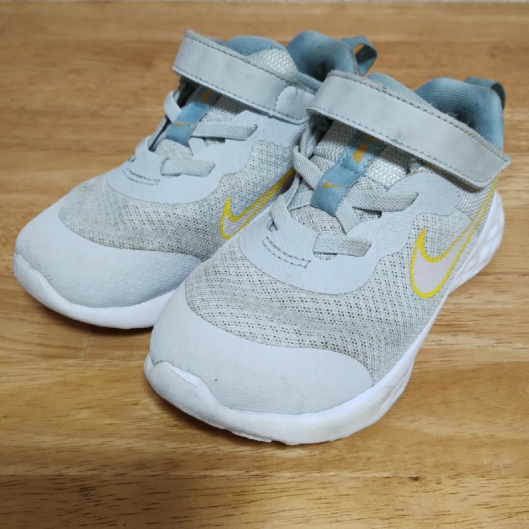 NIKE(ナイキ)のNIKE　スニーカー　16.0cm キッズ/ベビー/マタニティのキッズ靴/シューズ(15cm~)(スニーカー)の商品写真