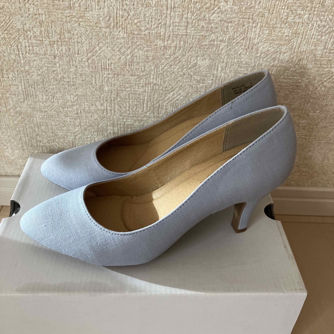 Nuovo - 【NUOVO】ブルー パンプス 新品、未使用!箱ありの通販 by
