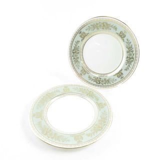 ウェッジウッド(WEDGWOOD)の美品 WEDGWOOD ウェッジウッド コロンビアセージグリーン 小皿 2枚 ペア 15cmプレート デザート ケーキ SY7325B1 (食器)