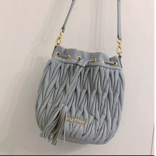 激レア miu miu ミュウミュウ 巾着 ショルダーバッグ