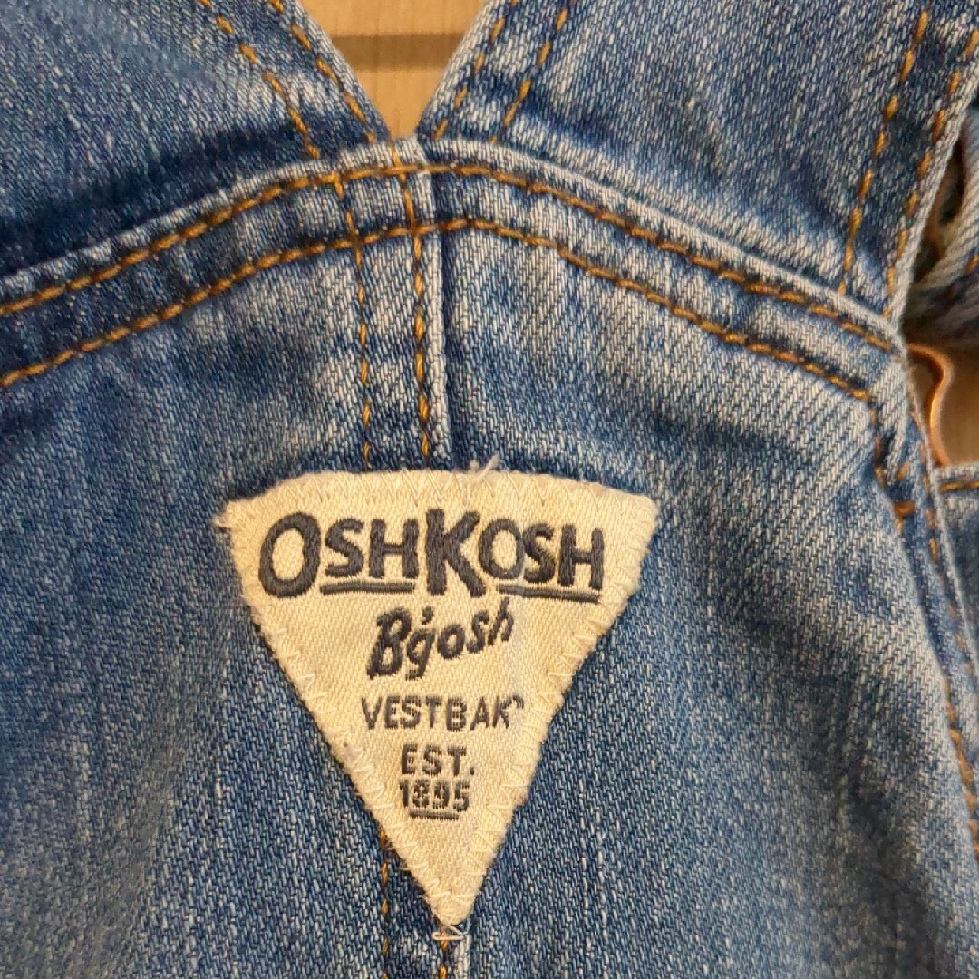 OshKosh(オシュコシュ)の中古・キッズOSH KOSHサロペットスカート キッズUS-10 キッズ/ベビー/マタニティのキッズ服女の子用(90cm~)(ワンピース)の商品写真