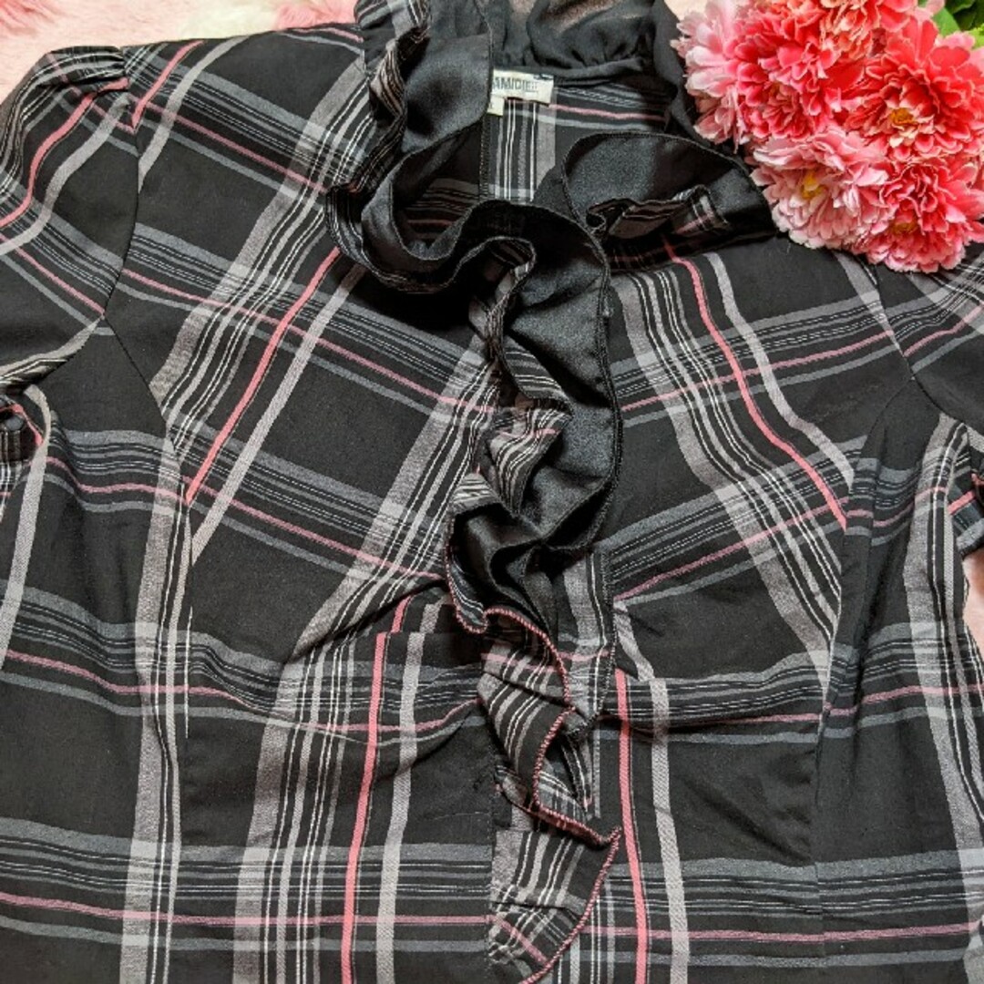LIZ LISA(リズリサ)のリズリサ♥トゥララ♥黒♥ピンクが強調された♥チェックフリル❤ブラウス レディースのトップス(シャツ/ブラウス(長袖/七分))の商品写真
