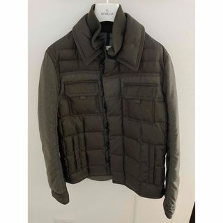 モンクレール(MONCLER)のモンクレール　ブレイス　カーキ　1(ダウンジャケット)