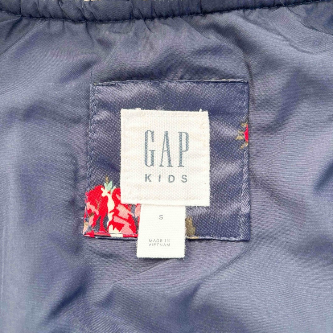 GAP Kids(ギャップキッズ)の【120サイズ男女】《GAPKIDS》ネイビー 中綿 ジップアップ ブルゾン キッズ/ベビー/マタニティのキッズ服女の子用(90cm~)(ジャケット/上着)の商品写真