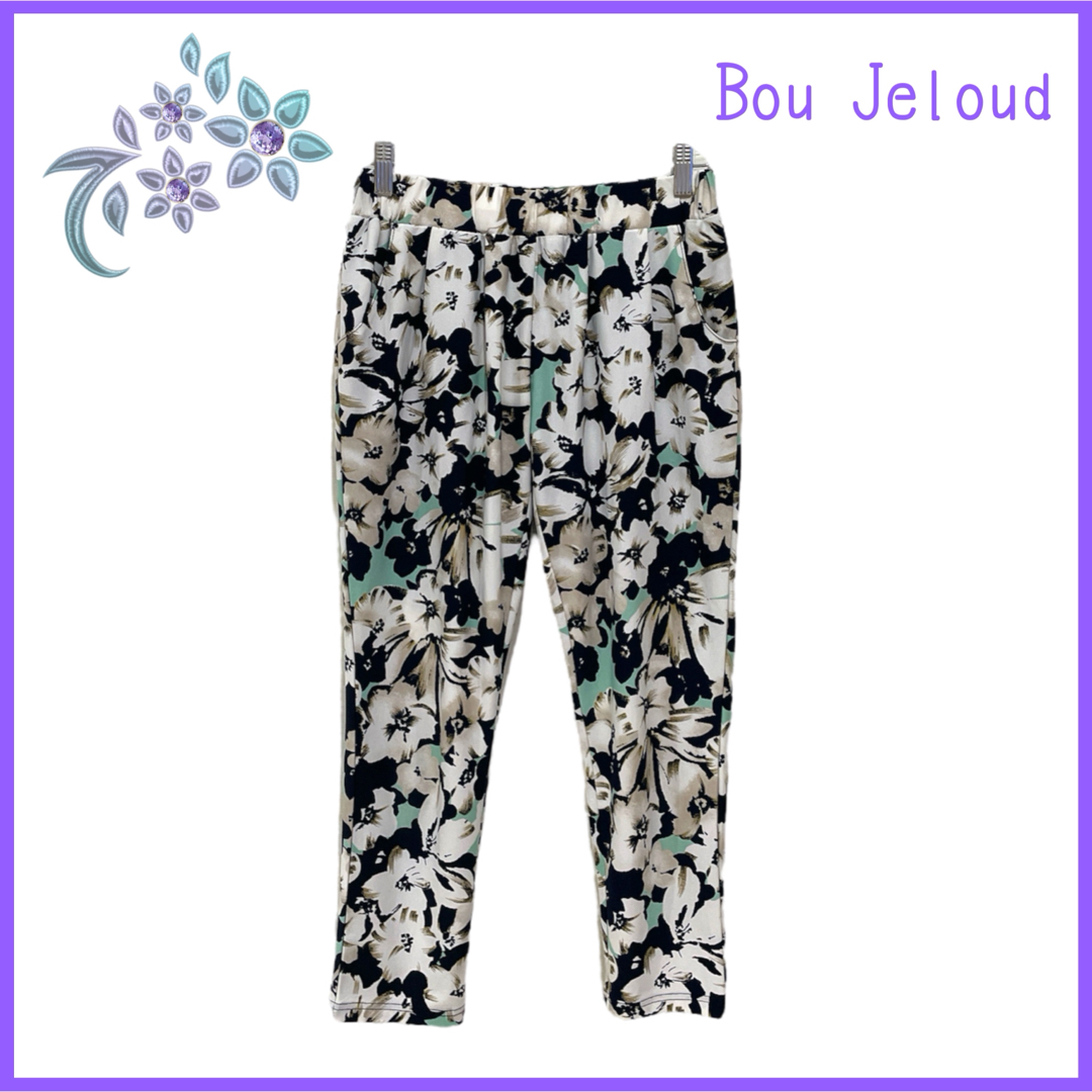 Bou Jeloud(ブージュルード)の【Bou Jeloud】クロップドパンツ フラワーモチーフ 総柄 M レディースのパンツ(クロップドパンツ)の商品写真