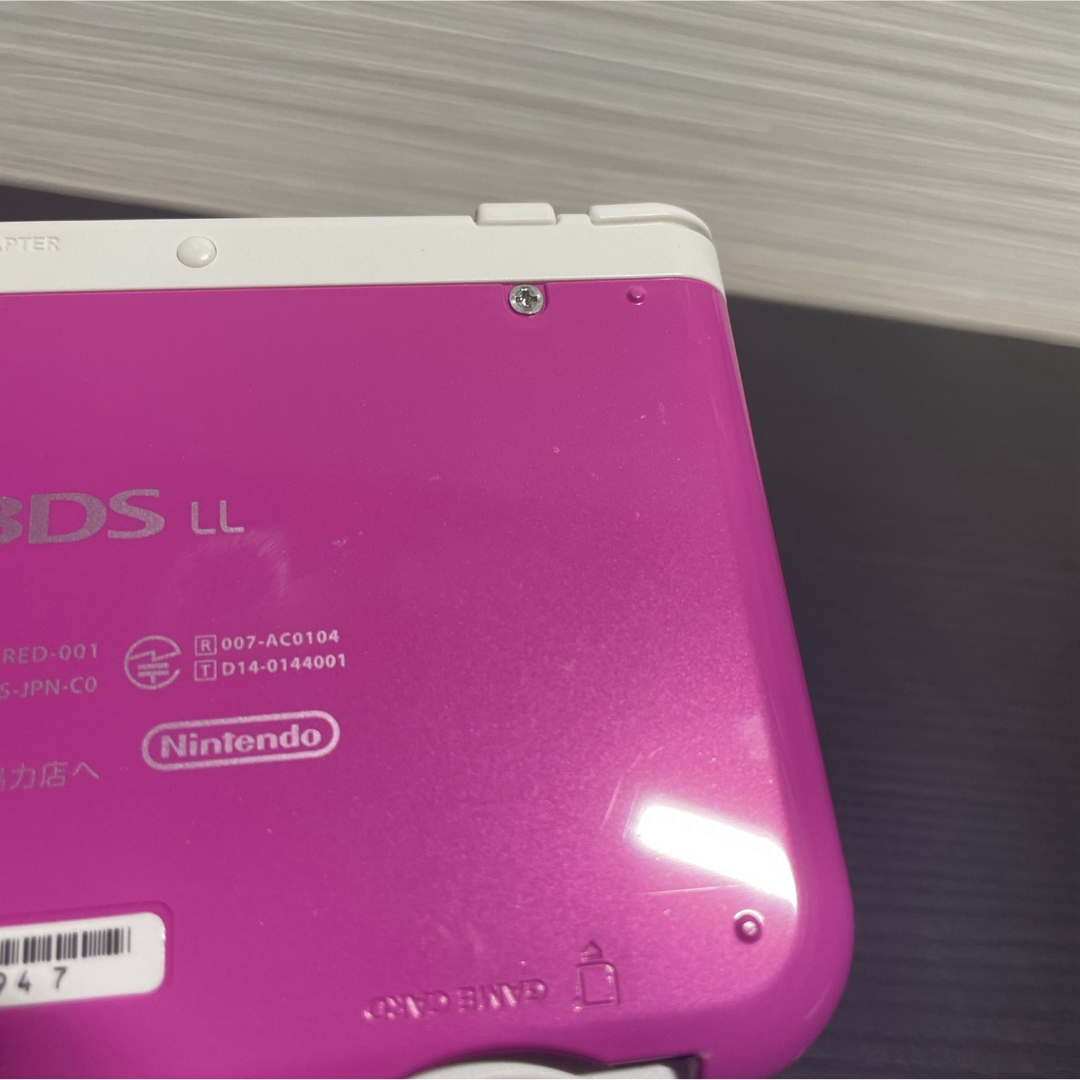 ニンテンドー3DS(ニンテンドー3DS)の美品 newニンテンドー3DSLL ピンク×ホワイト エンタメ/ホビーのゲームソフト/ゲーム機本体(携帯用ゲーム機本体)の商品写真
