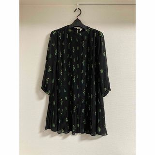 ザラ(ZARA)のZARA ワンピース　XS サボテン(ひざ丈ワンピース)