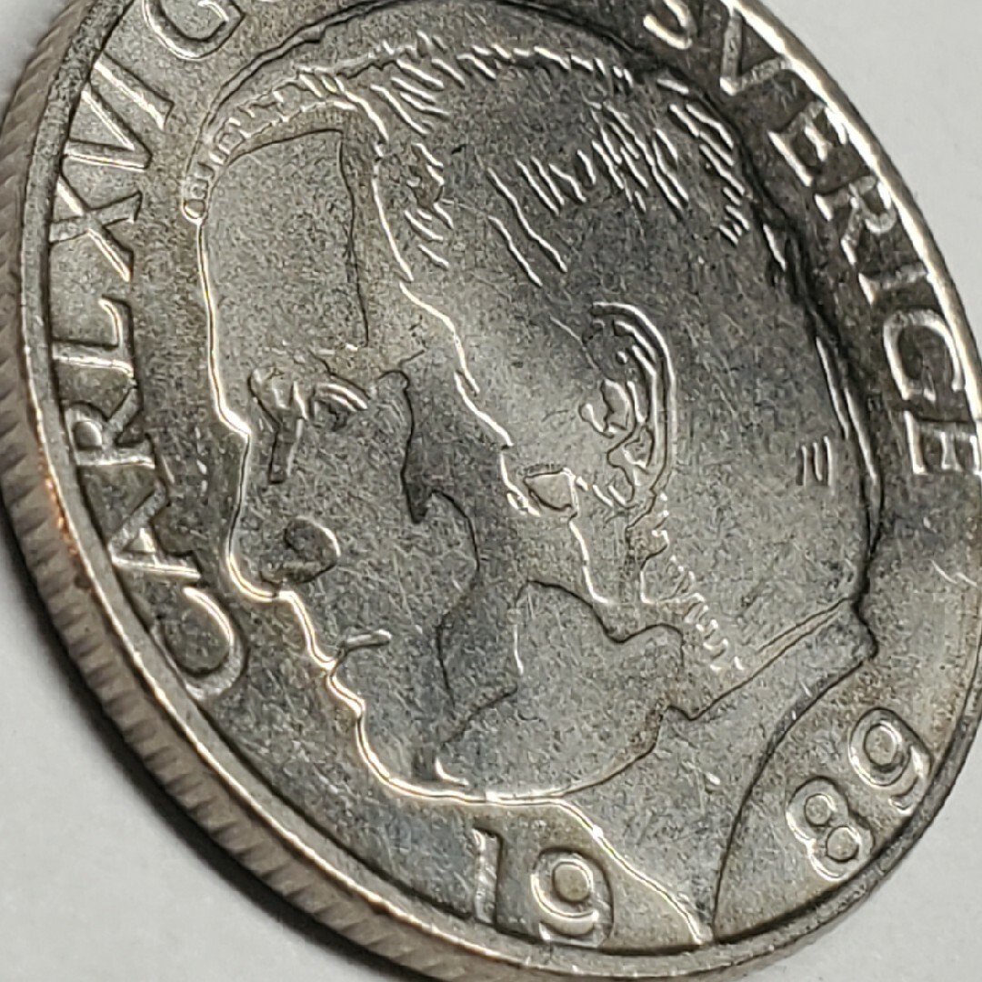 ヴィンテージスウェーデン1クローナ1989年カール16世デフォルメされたグスタフ エンタメ/ホビーの美術品/アンティーク(貨幣)の商品写真