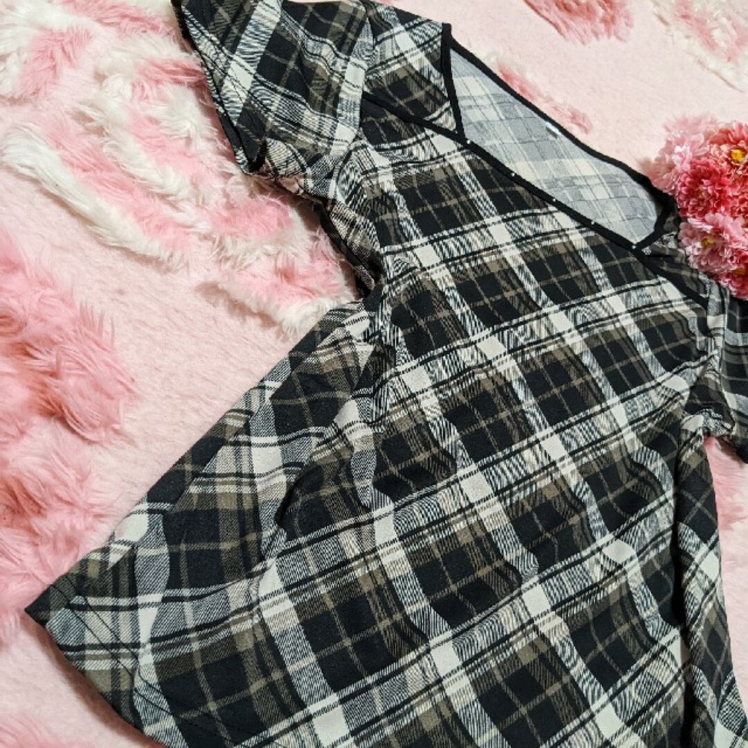 axes femme(アクシーズファム)のaxes femme❤白×黒♥斜め♥チェック柄♥キラキラ＆ビジュー♥お洋服 レディースのトップス(カットソー(半袖/袖なし))の商品写真