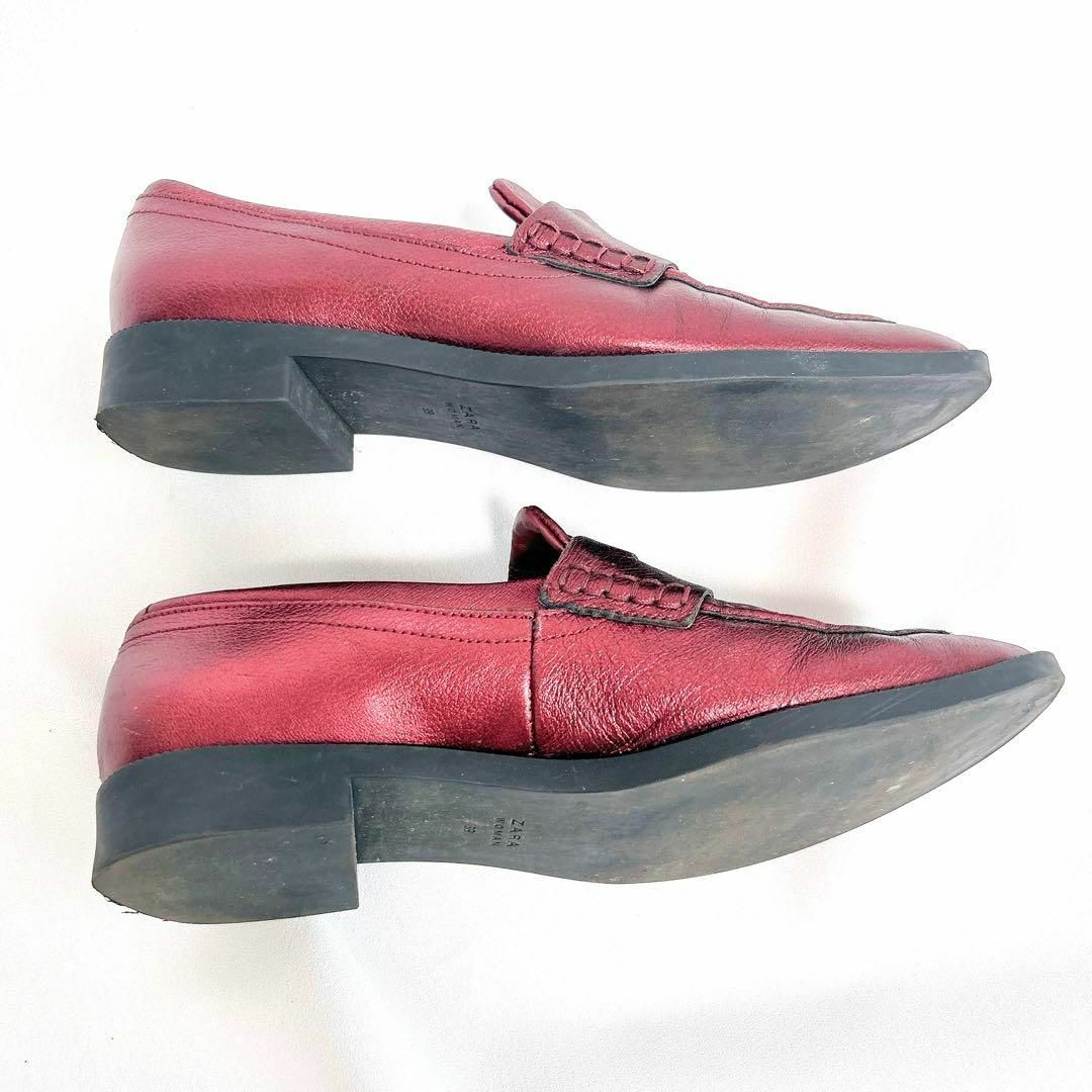 ZARA(ザラ)の【おしゃれ！】ZARA ザラ　赤　レッド　メタリック　ローファー　24.5 レディースの靴/シューズ(ローファー/革靴)の商品写真