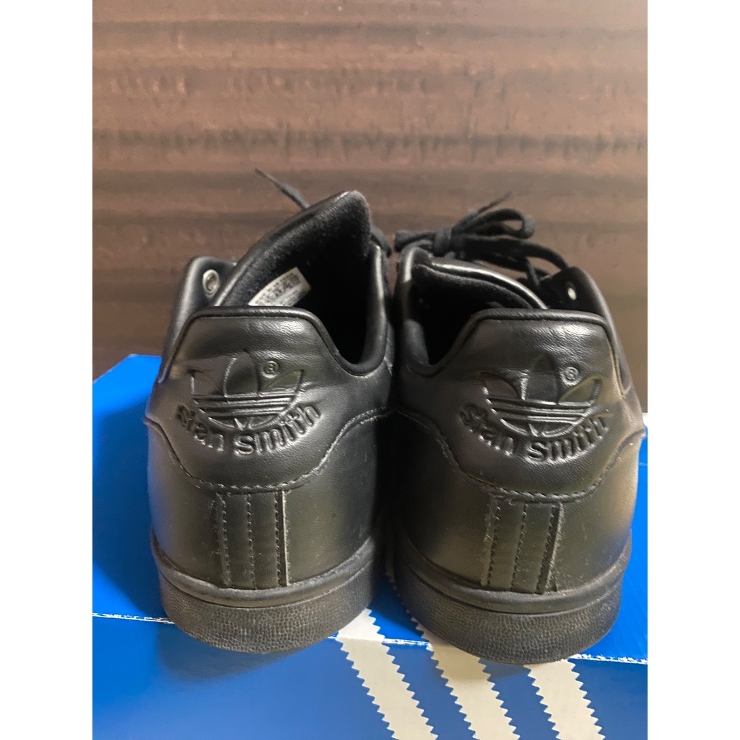 STANSMITH（adidas）(スタンスミス)のアディダス　スタンスミス　FX5499　FX5499 ブラック　28.0cm メンズの靴/シューズ(スニーカー)の商品写真