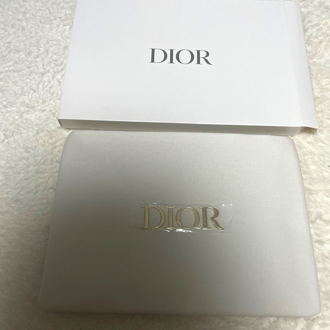 Dior(ディオール)のディオール　ノベルティ　ポーチ レディースのファッション小物(ポーチ)の商品写真