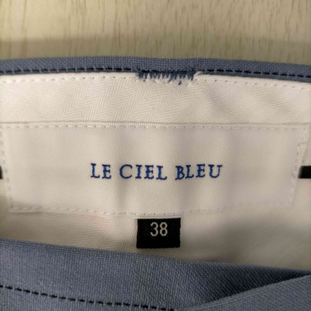 LE CIEL BLEU(ルシェルブルー)のLE CIEL BLEU(ルシェルブルー) Flare Leg Tailored レディースのパンツ(その他)の商品写真