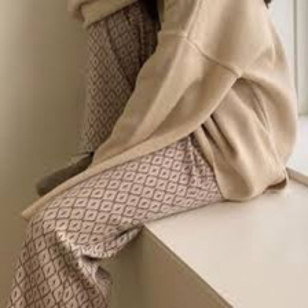 カジュアルパンツAmiur Jacquard knit pants