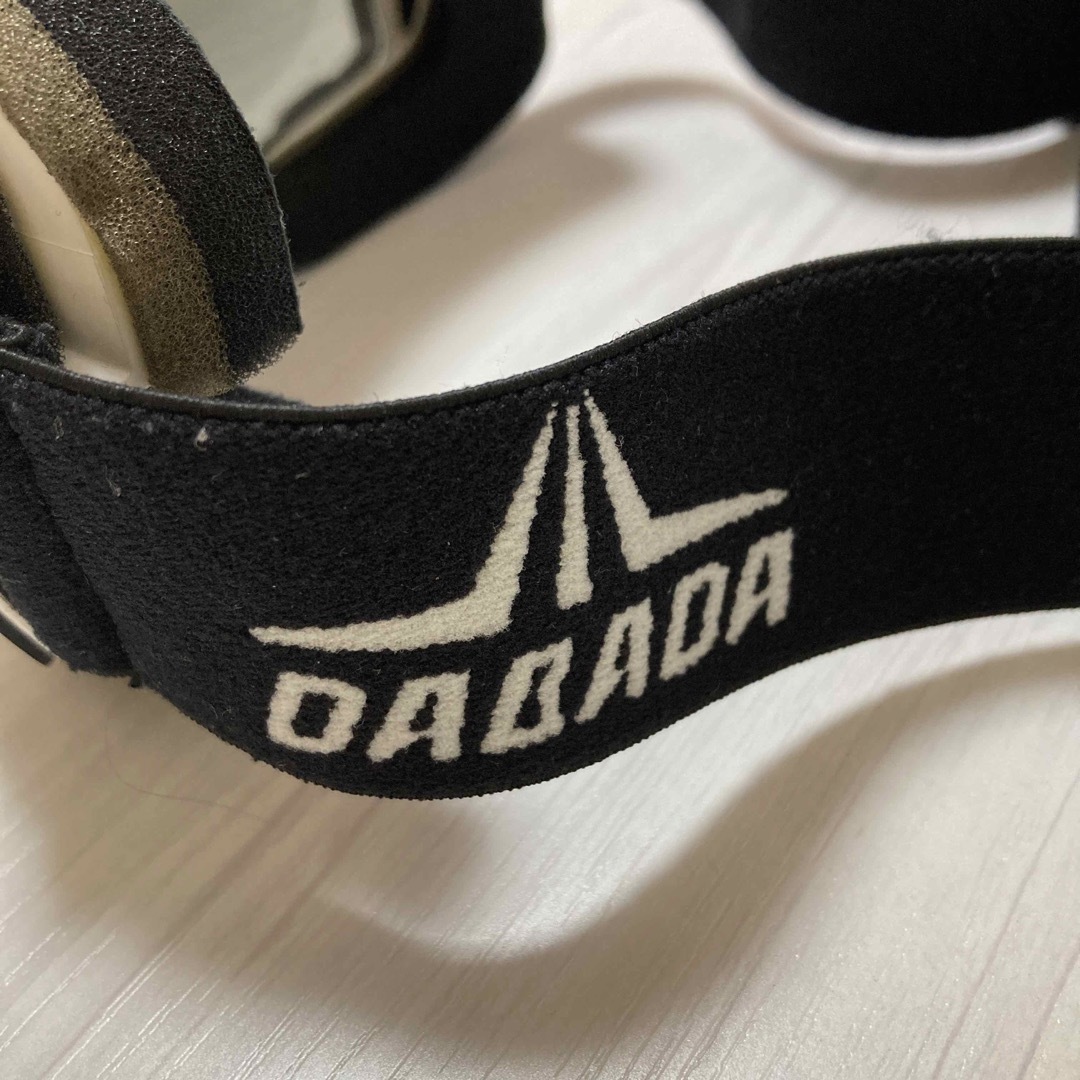 スノーボード ゴーグル　DABADA  シルバーミラー  男女兼用 中古美品 スポーツ/アウトドアのスノーボード(アクセサリー)の商品写真