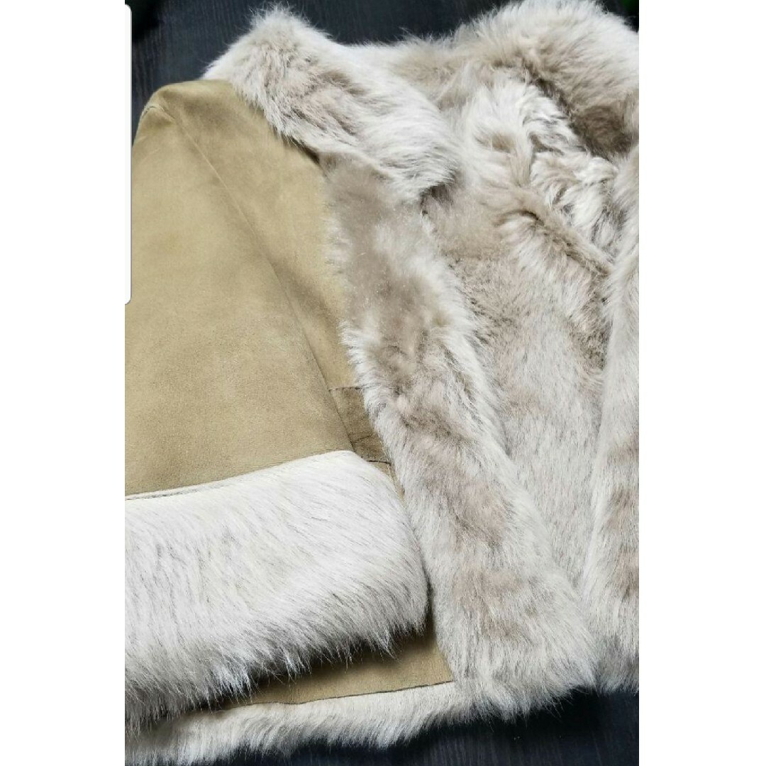 毛皮  ムートン  ジャケット レディースのジャケット/アウター(毛皮/ファーコート)の商品写真