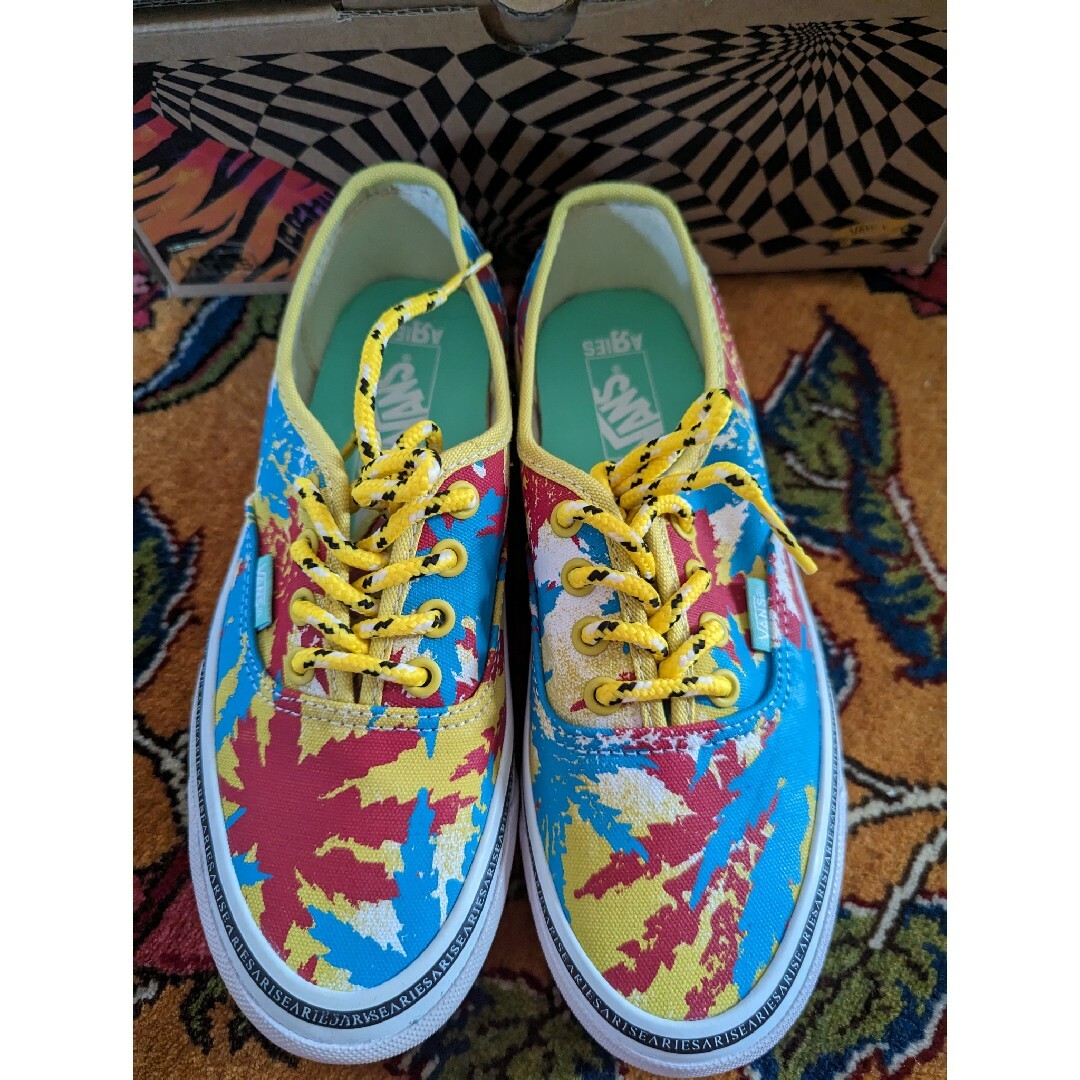 スニーカー完売 入手困難】VANS 23.5センチ - スニーカー