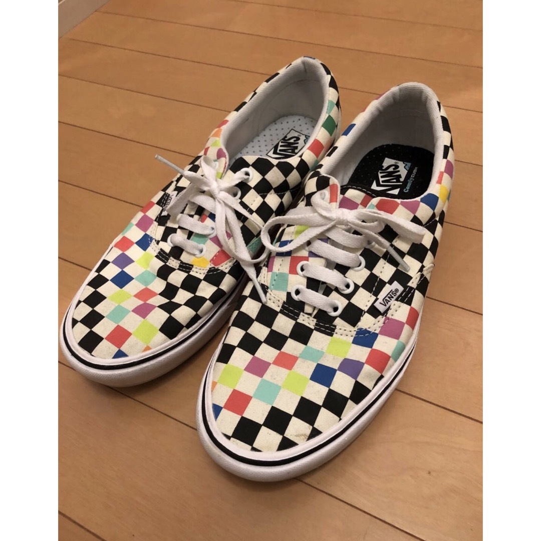 VANS(ヴァンズ)のVANS and MoMA コンフィクッシュ　エラ 28.5cm ERA モマ メンズの靴/シューズ(スニーカー)の商品写真