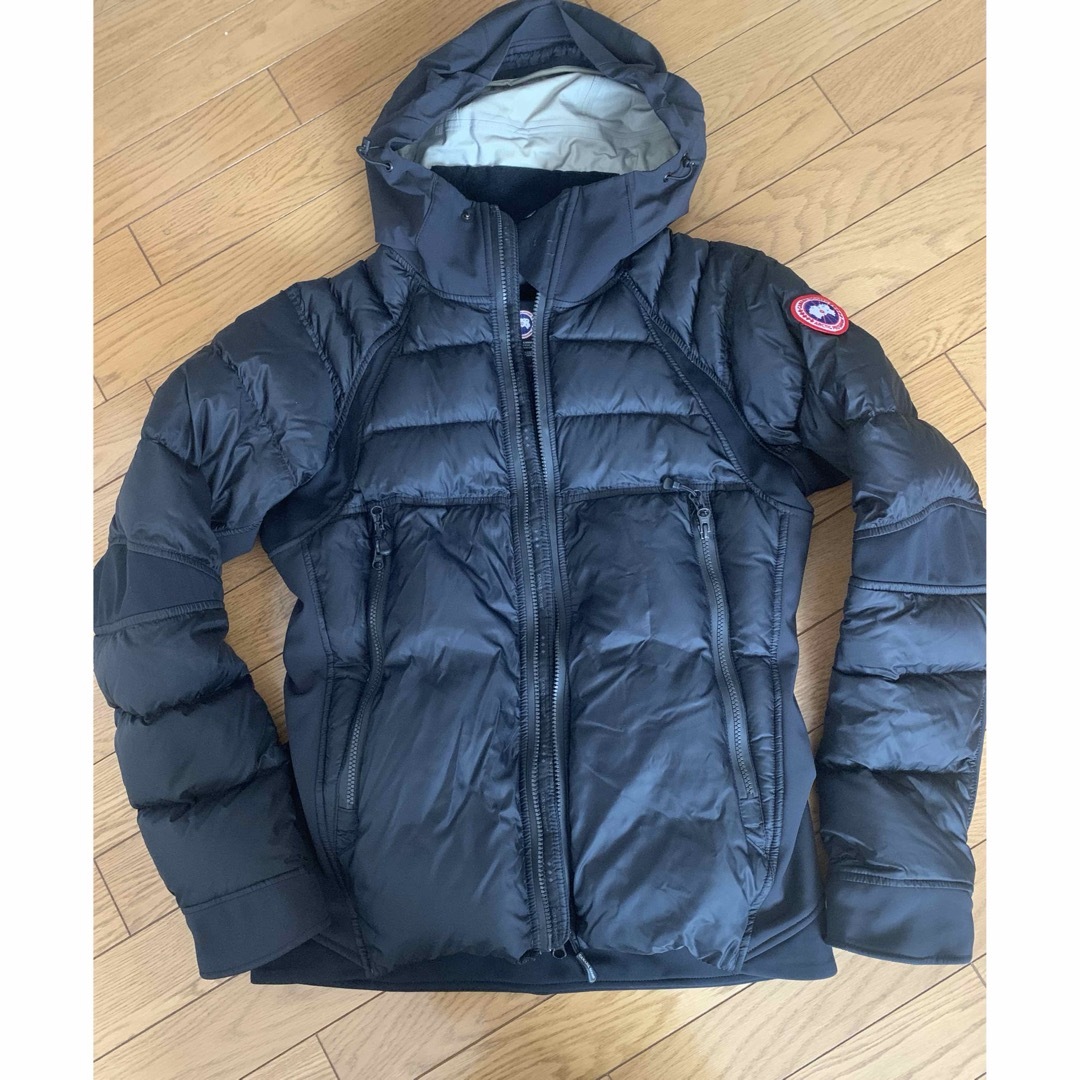 CANADA GOOSE(カナダグース)のカナダグース　Hybrid Sutton Parka 　Sサイズ　2728M メンズのジャケット/アウター(ダウンジャケット)の商品写真