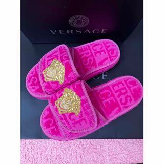 ヴェルサーチ(VERSACE)のサイズ38ヴェルサーチVersace箱紙袋付新品ルームシューズ(スリッパ/ルームシューズ)