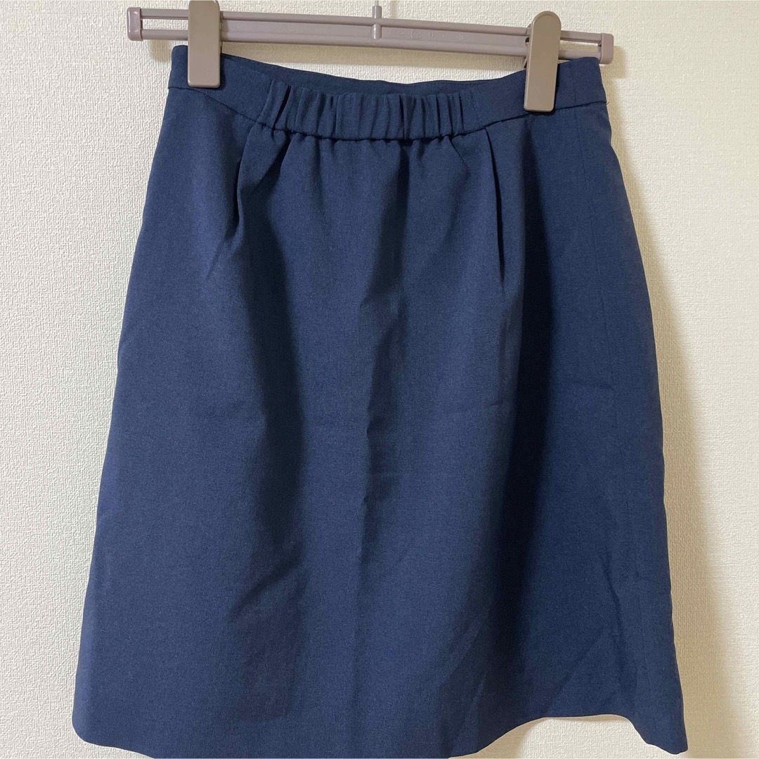 オフィスカジュアル　紺スカート レディースのスカート(ひざ丈スカート)の商品写真