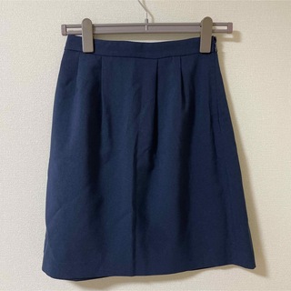 オフィスカジュアル　紺スカート(ひざ丈スカート)