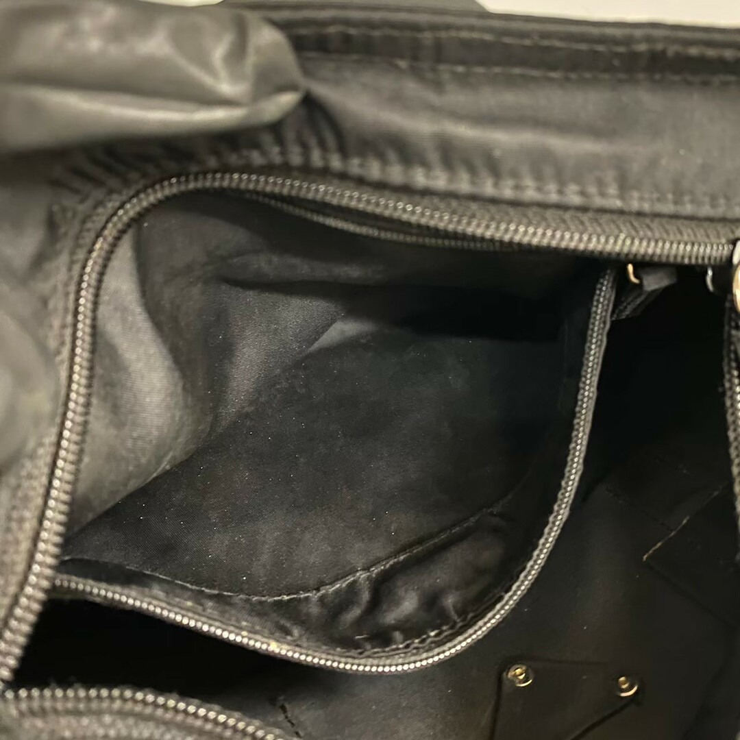 PRADA - カード付 PRADA プラダ 三角ロゴ 金具 レザー 本革 ナイロン