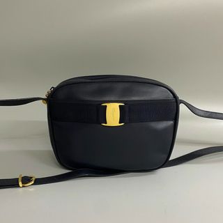 Salvatore Ferragamo - 美品 Salvatore Ferragamo フェラガモ ヴァラ