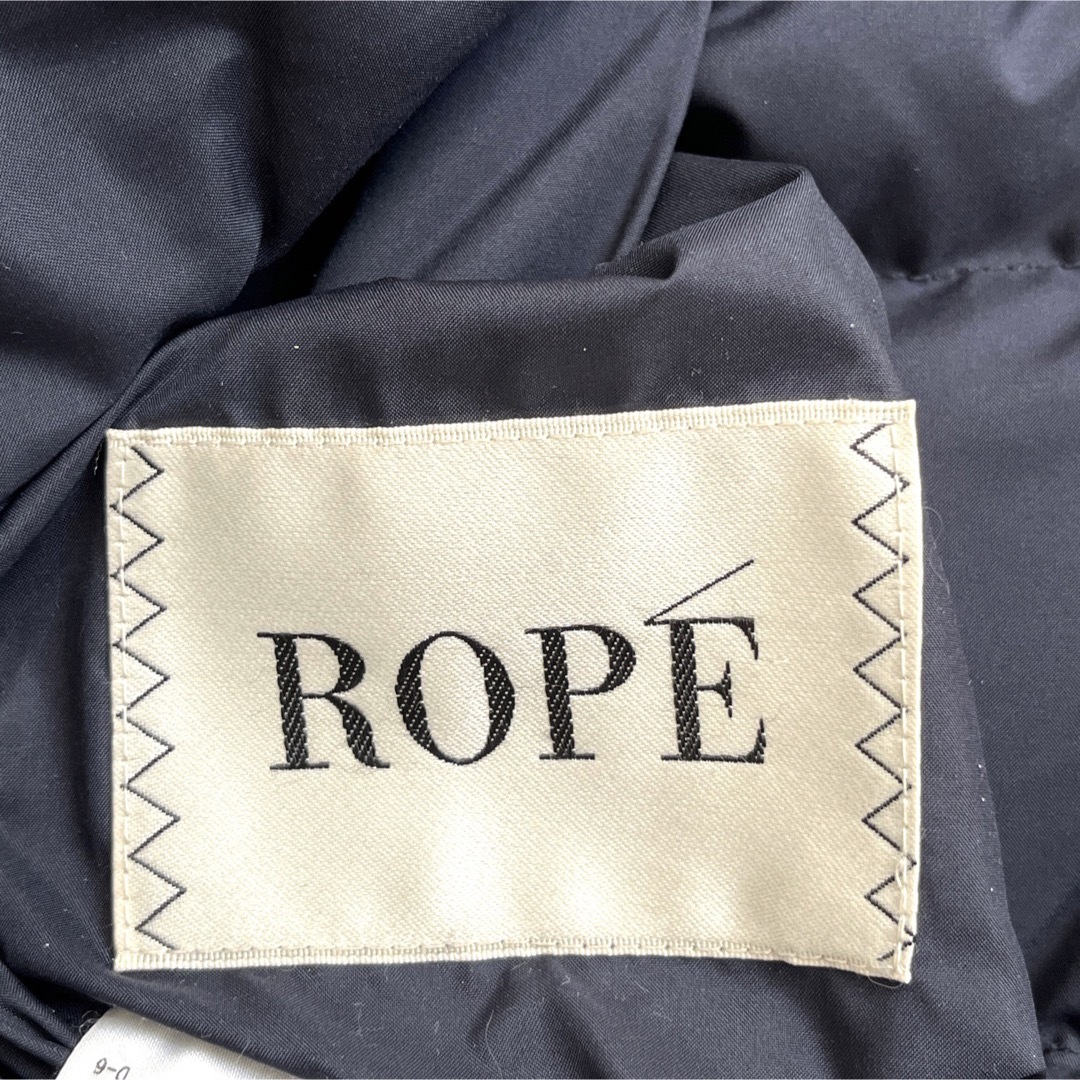 ROPE’(ロペ)のロペ  ROPE  リバーシブルダウンコート ファー　ネイビー　38 レディースのジャケット/アウター(ダウンコート)の商品写真
