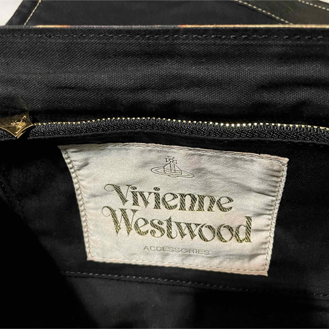 Vivienne Westwood(ヴィヴィアンウエストウッド)のヴィヴィアンウエストウッド【美品】《希少》オーブチャーム レオパード柄 バッグ レディースのバッグ(ショルダーバッグ)の商品写真