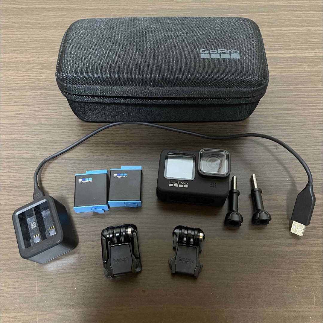 GoPro HERO9 本体＋純正バッテリー、その他アタッチメント